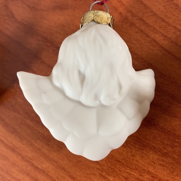 Vintage Porcelain Angels Christmas Holiday Tree Ornaments - set of 5 - Picture 9 of 11